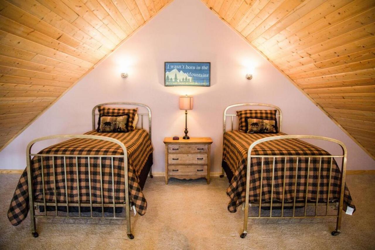 Old Man Mountain, Spacious Lodge With Loft Great For Families, Dogs Allowed Естес Парк Екстериор снимка